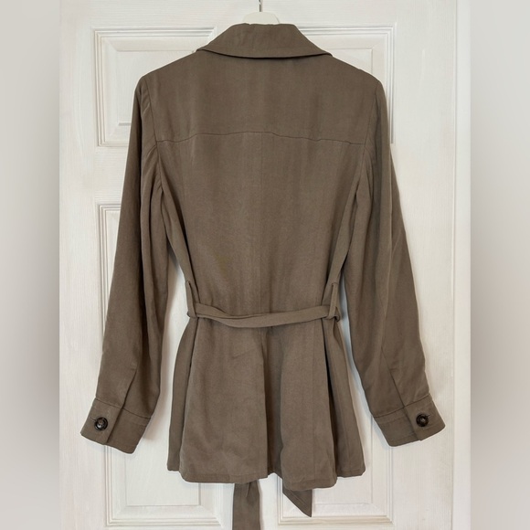 Banana Republic Women's Silk Utility Jacket - Picture 7 of 7